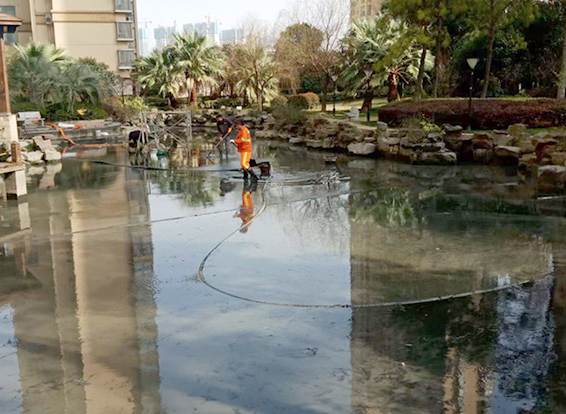 潜江景观池淤泥清理