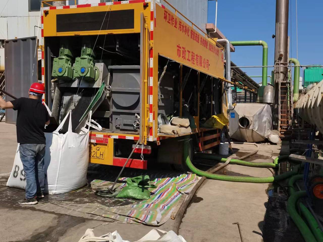 潜江淤泥压干处理